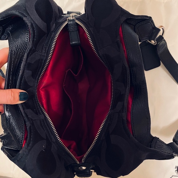 Coach purse - Picture 4 of 6